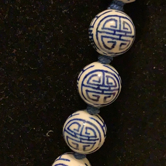 Blue and White Hand-knotted Ceramic Beads Necklace - Picture 5 of 5